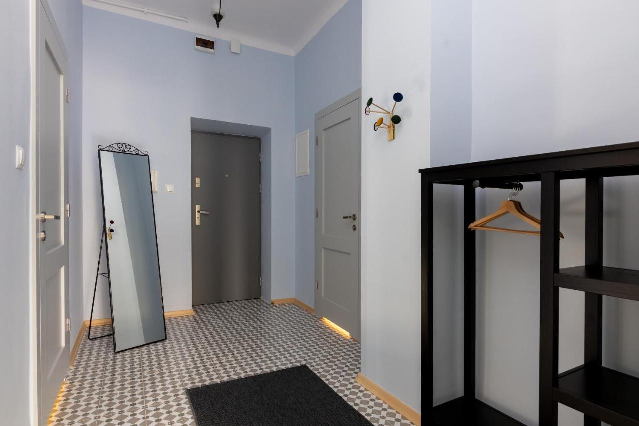 Hala Mirowska Stylish Apartment Varşovia Exterior foto